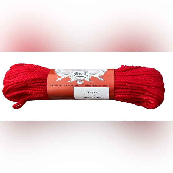 Regency Red VTG NOS Scovill Dritz 100% Virgin Wool Needlepoint - Picture 2 of 3